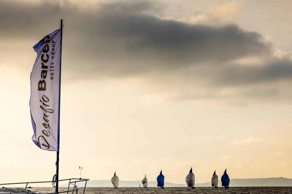 R.C.N. SANXENXO. «BRIBÓN» Y «TITIA» NO LLEGAN A TIEMPO AL DESAFIO BARCELÓ