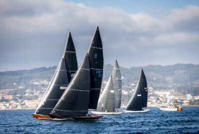 EL DESAFIO BARCELÓ PONE EL BROCHE FINAL EN SANXENXO A LA TEMPORADA 2025 DE LA CLASE 6M