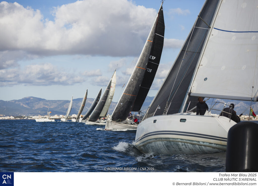 EL C.N. S’ARENAL REAFIRMA EL TROFEO MAR BLAU CON UN DESENLACE AJUSTADÍSIMO