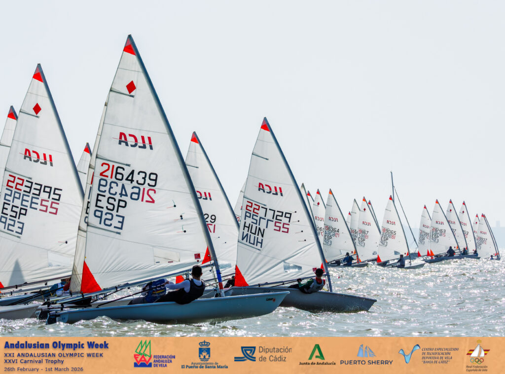 21ª SEMANA OLÍMPICA ANDALUZA. EL BUEN VIENTO PERMITE ARRANCAR LA PRIMERA JORNADA MARCADA POR LA IGUALDAD