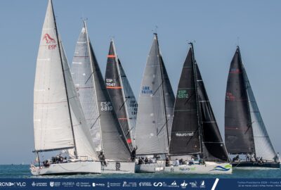 R.C.N. VALENCIA. «OUI» E «ILDEMAR IV» SE IMPONEN EN LA TERCERA PRUEBA DEL TROFEO PRESIDENTE