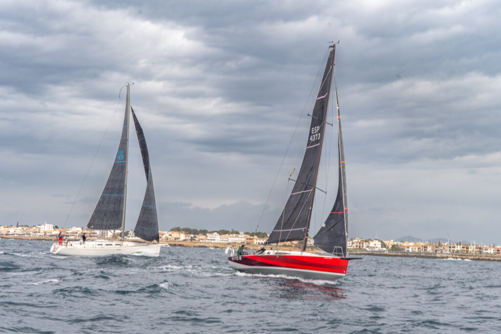 «FRÁGIL V» SE IMPONE EN LA EXIGENTE REGATA ISLA DEL SEC A2 DISPUTADA EN EL SUR DE MALLORCA