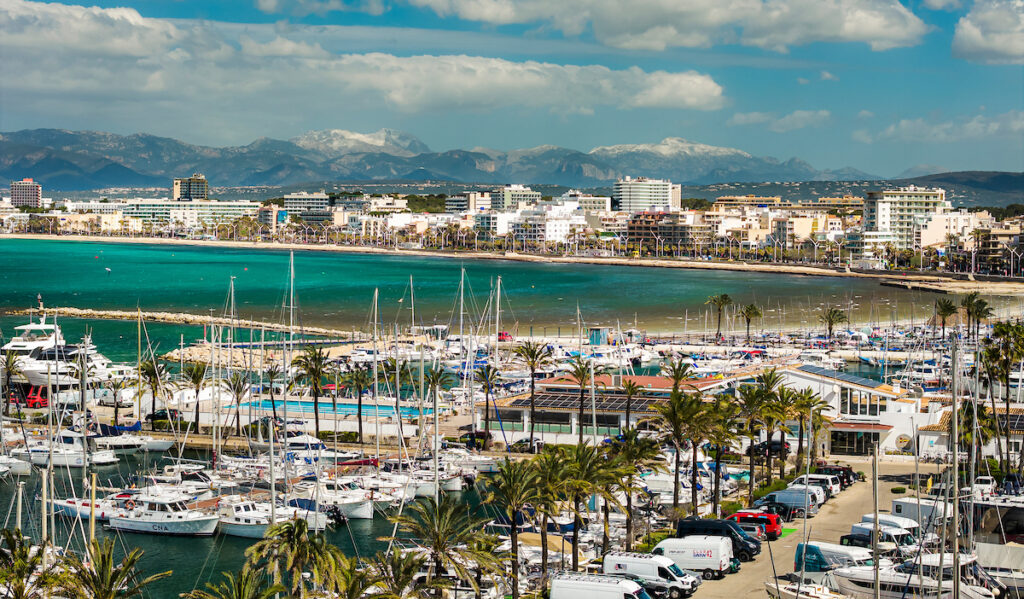 LA BAHÍA DE PALMA, PREPARADA PARA EL DEBUT DE LAS CLASES OLÍMPICAS EN EL 55º TROFEO PRINCESA SOFÍA MALLORCA BY FERGUS HOTELS