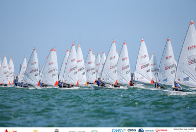 LA ACTIVIDAD SE INTENSIFICA TRAS LA SEGUNDA JORNADA DEL CAMPEONATO DE EUROPA JUVENIL ILCA 4