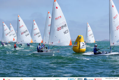 CONDICIONES PERFECTAS EN EL INICIO DE LAS SERIES FINALES DEL CAMPEONATO EUROPEO JUVENIL ILCA 4