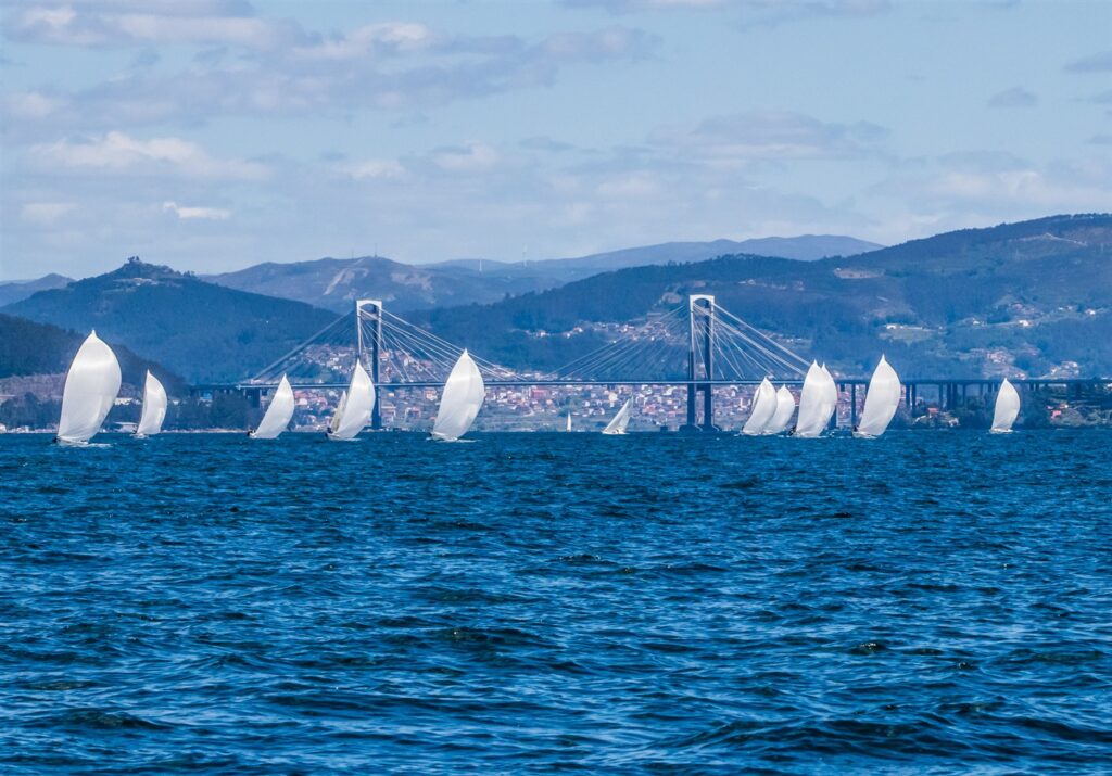 EL TROFEO VERDE ABRE LA TEMPORADA DE CRUCEROS EN EL M.R.C.Y. BAYONA