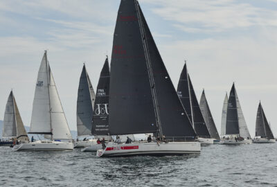 M.R.C.Y. BAYONA. EL VIENTO PROTAGONISTA DEL ESTRENO DEL TROFEO REPSOL EN BAIONA