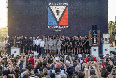 IMPRESIONANTE CEREMONIA DE APERTURA EN CERDEÑA PARA LA 38ª REGATA PRELIMINAR DE LOUIS VUITTON
