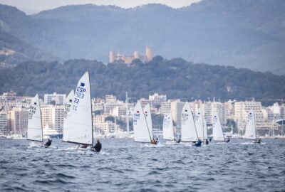 EL CAMPEONATO DE BALEARES DE SNIPE Y OK DINGHY REÚNE A 30 REGATISTAS EN EL CLUB DE MAR MALLORCA
