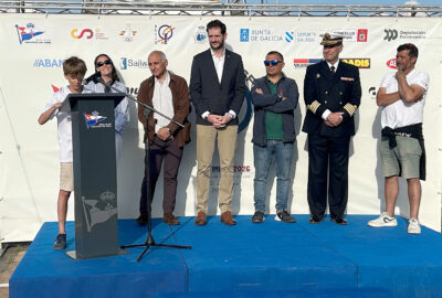 R.C.N. VIGO. «TONE» PÉREZ PIDIÓ  A LA FLOTA QUE DISFRUTE DE VIGO Y DE ESTA CONVIVENCIA EN EL ARRANQUE DE LA COPA DE ESPAÑA DE OPTIMIST