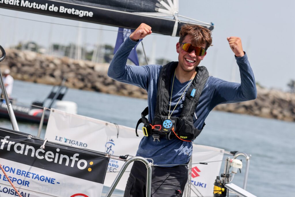 PAUL LOISEAU (RÉGION BRETAGNE-CMB ESPOIR) VENCEDOR DE LA SEGUNDA ETAPA DE LA 57ª SOLITAIRE DU FIGARO PAPREC