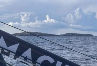 VENDÉE ARCTIQUE 2026. LOS PUNTOS DE VISTA SUBEN, EL CÍRCULO POLAR SE ACERCA