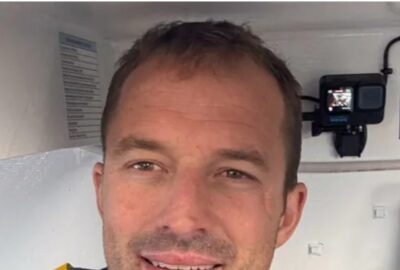 VENDÉE ARCTIQUE 2026. GOODCHILD, UN LÍDER RENOVADO SE PREPARA PARA CRUZAR EL CÍCULO POLAR ÁRTICO