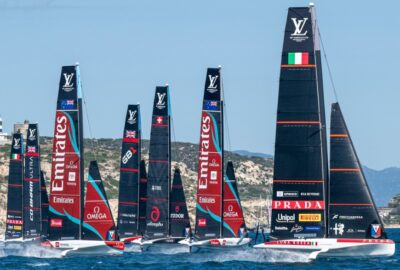 THE AMERICA’S CUP LOUIS VUITTON. NÁPOLES A ESCASOS DOS MESES DE LA SEGUNDA REGATA PRELIMINAR CON NUEVE AC40 EN EL AGUA