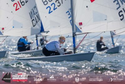 LOS VIENTOS FLOJOS OBLIGAN A ACORTAR LA JORNADA INAUGURAL DEL MUNDIAL JUVENIL DE ILCA 6