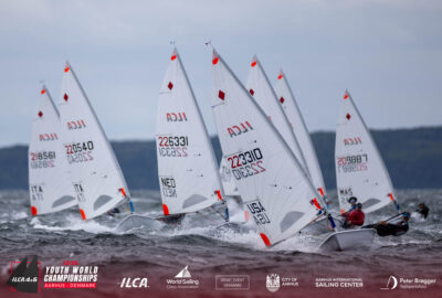 BLANCA FERRANDO LIDERA EL MUNDIAL JUVENIL DE ILCA 4 FEMENINO