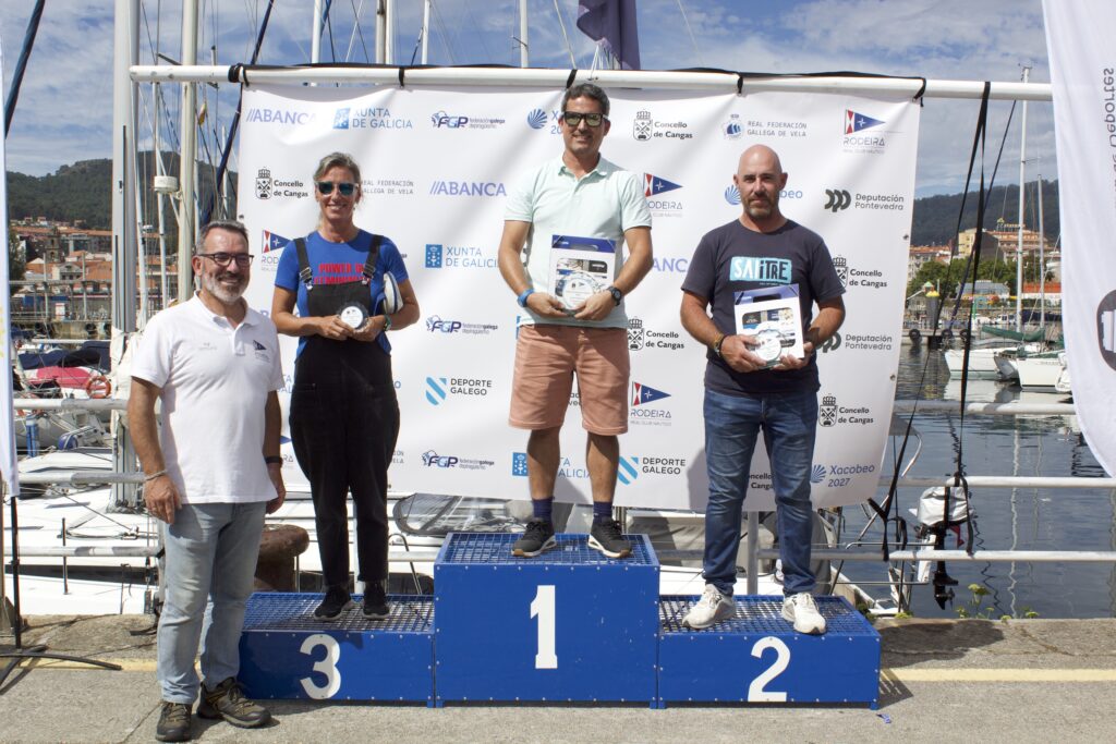 R.C.N. RODEIRA. UNA JORNADA EN BLANCO PARA CORONAR A LOS CAMPEONES DE LA REGATA DO CRISTO