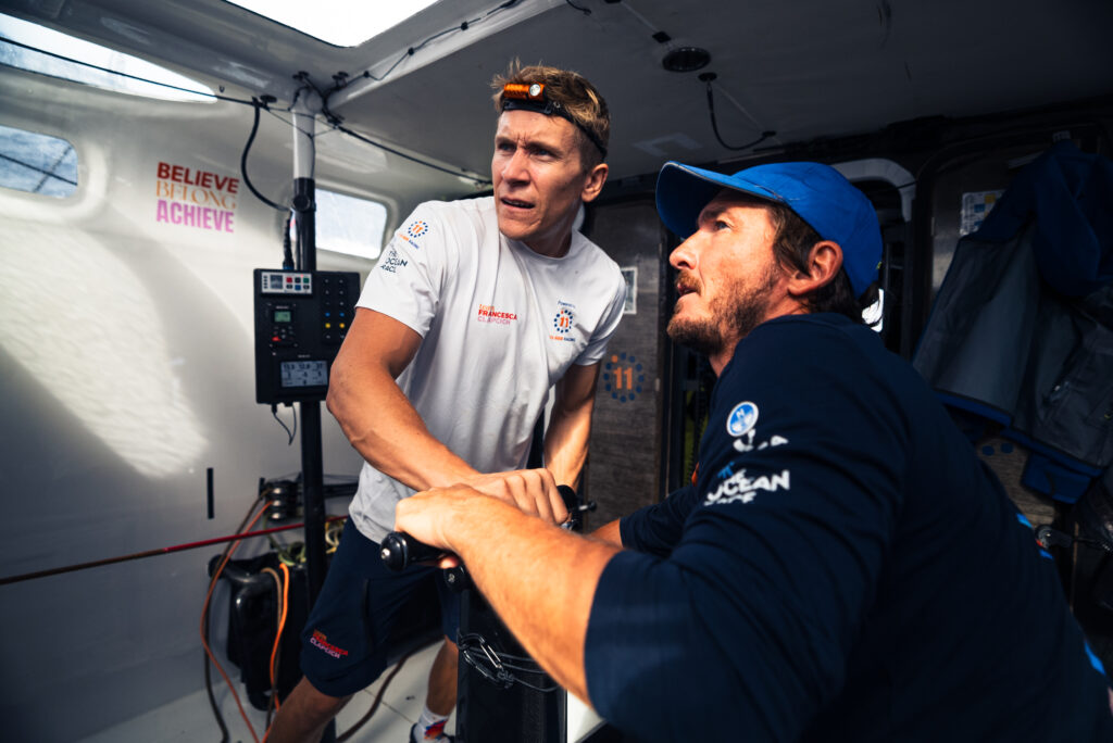 LA FLOTA DE LA OCEAN RACE ATLANTIC, MUY AGRUPADA TRAS LA PRIMERA NOCHE