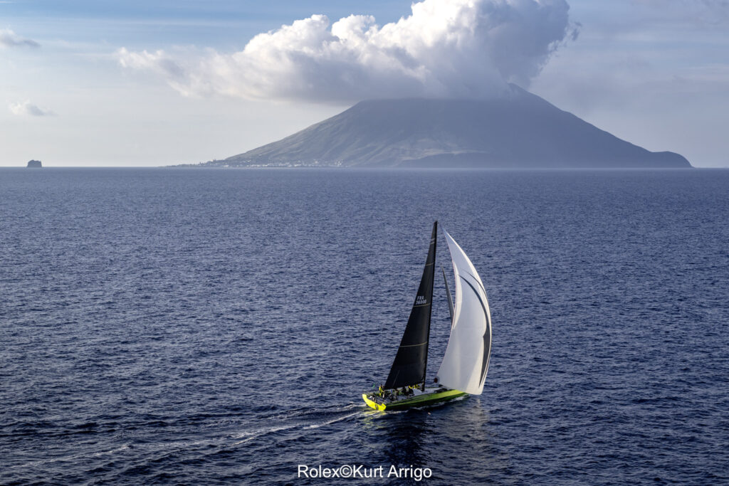 ROLEX MIDDLE SEA RACE 2026. «BLACK JACK» AL MANDO MIENTRAS «ARTIE III» SE ATREVE A SOÑAR