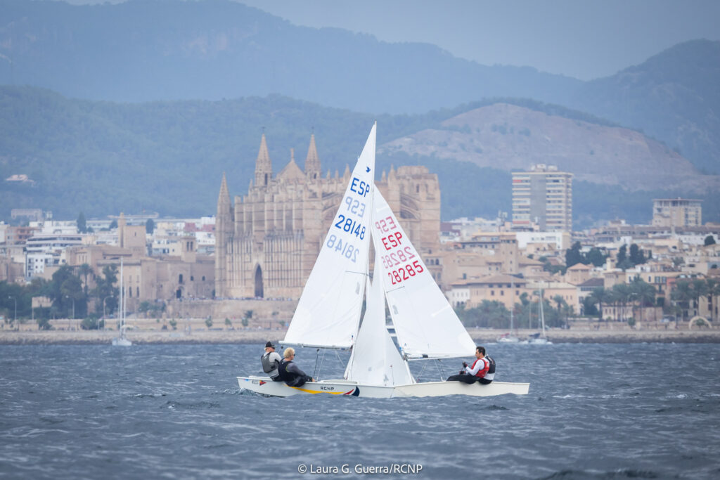 R.C.N. PALMA. DOS MANGAS ANTES DE LA AMENAZA DE TORMENTA EN LA REGATA AUDAX MARINA