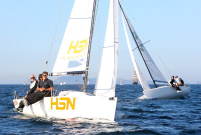 R.C.N. VIGO. EXHIBICIÓN EN LA RÍA DE VIGO DEL «HSNSTORE.COM» EN EL OPEN DE ESPAÑA DE J70