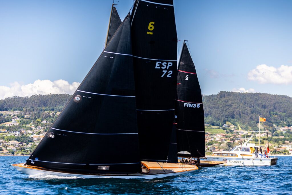 R.C.N. SANXENXO. «TITIA» Y «ONE» SE PONEN AL FRENTE DEL TROFEO XACOBEO EN SANXENXO