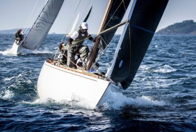 R.C.N. SANXENXO. «BRIBÓN» Y «ONE» CONQUISTAN EL TROFEO XACOBEO EN SANXENXO TRAS UN INTENSO FIN DE SEMANA DE COMPETICIÓN