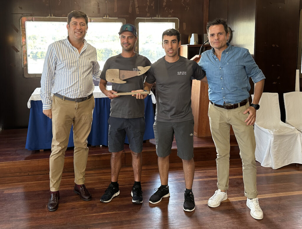 R.C.M. AGUETE. EL BAIONÉS «ORIÓN» SE IMPONE EN LA 11ª REGATA A LA INVERSA RÍA DE PONTEVEDRA